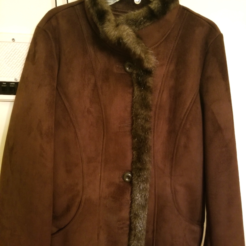 Liz Claiborne, Small, Brown